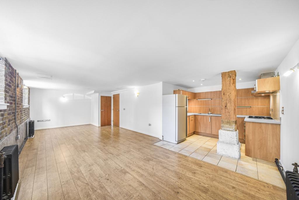 Living room/kitchen