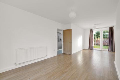 3 bedroom terraced house for sale - Buttermere Drive, London, SW15 2HW