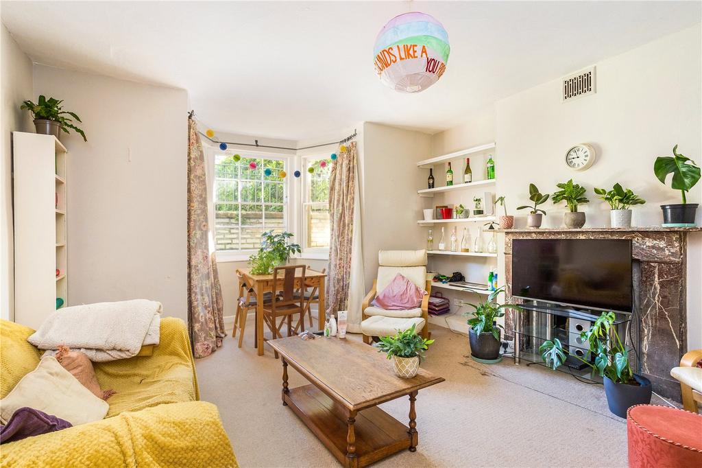 Sitting/Dining Room