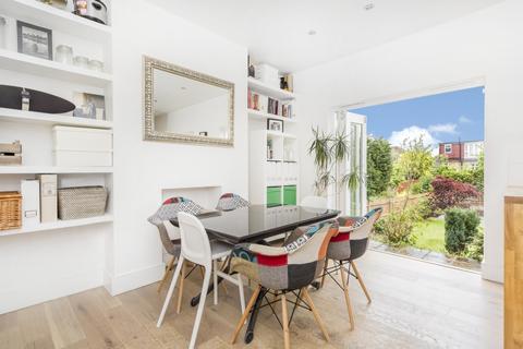 48 Dallinger Road, London, SE12 0TH