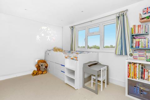 48 Dallinger Road, London, SE12 0TH