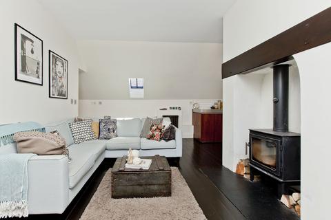 62 Dean Path, Edinburgh, EH4 3AU