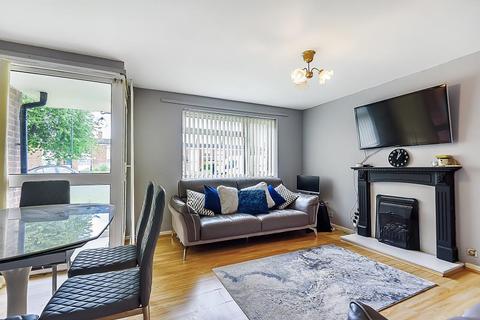 112 Minster Way, Slough, SL3 7EX