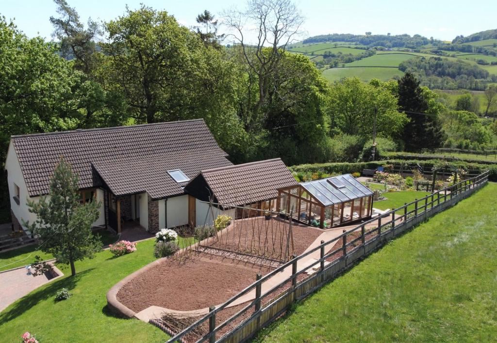 Farleigh Barn