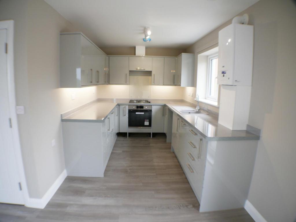 Kitchen (Main)