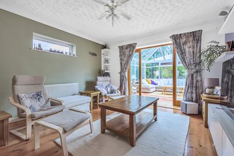4 bedroom bungalow for sale - Cuddington Road, Dinton, Aylesbury, Buckinghamshire, HP18
