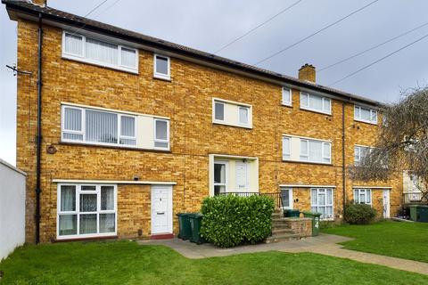 3 bedroom maisonette for sale - Ensign Close, Stanwell, Middlesex, TW19