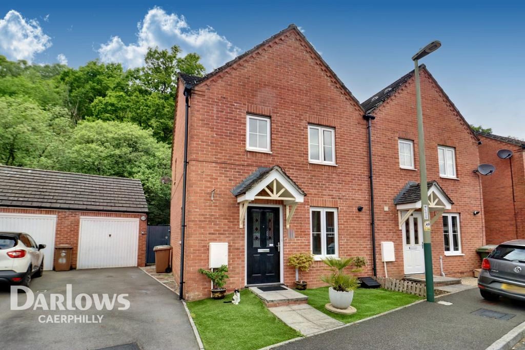 Bluebell View, Caerphilly 3 bed semidetached house £225,000