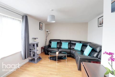18 Appledore, Bracknell, RG12 8QY