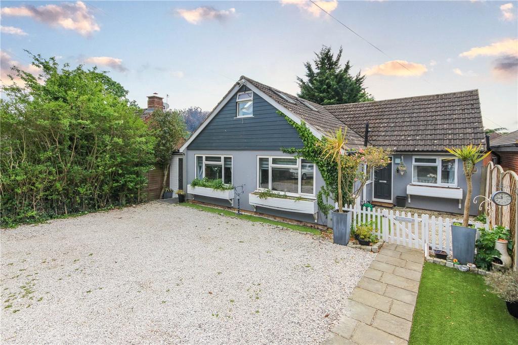 Fellowes Lane, Colney Heath, St.... 5 bed detached house £700,000