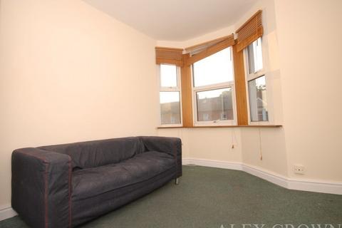 1 bedroom flat to rent, Woodlands Park Road, Harringay