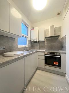 1 bedroom flat to rent, Woodlands Park Road, Harringay