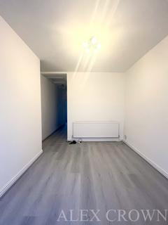 1 bedroom flat to rent, Woodlands Park Road, Harringay