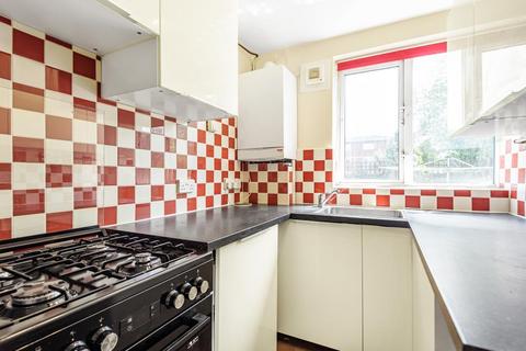 2 bedroom maisonette to rent, Langley,  Slough,  SL3