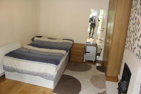1 bedroom in a house share to rent - Sealand Road rm 1, Chester, CH1