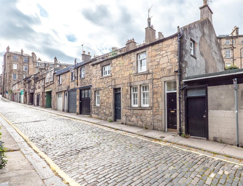 Gloucester Lane, Edinburgh, EH3 2 bed terraced house £295,000