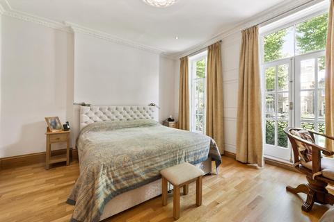 5 bedroom detached house to rent - Trevor Square, Knightsbridge, London, SW7
