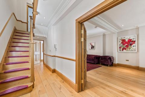 5 bedroom detached house to rent - Trevor Square, Knightsbridge, London, SW7