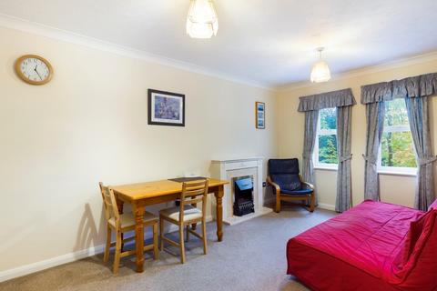 1 bedroom flat to rent, Regent Court, Norn Hill, Basingstoke, RG21