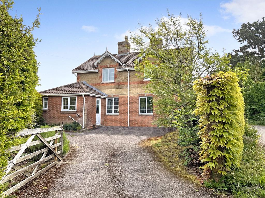 Staplehay, Trull, Taunton, Somerset, TA3 4 bed detached house £2,000 pcm (£462 pw)