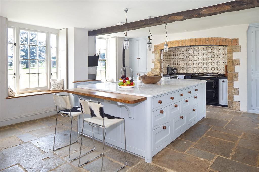 Kitchen/Breakfast