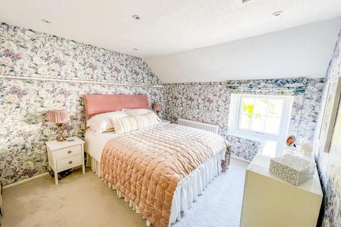 1, Myrtle Cottage Clevedon Road, Weston In Gordano, Bristol, BS20 8PU