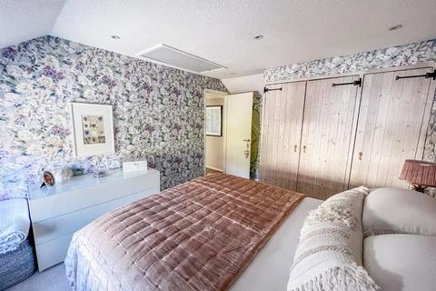 1, Myrtle Cottage Clevedon Road, Weston In Gordano, Bristol, BS20 8PU