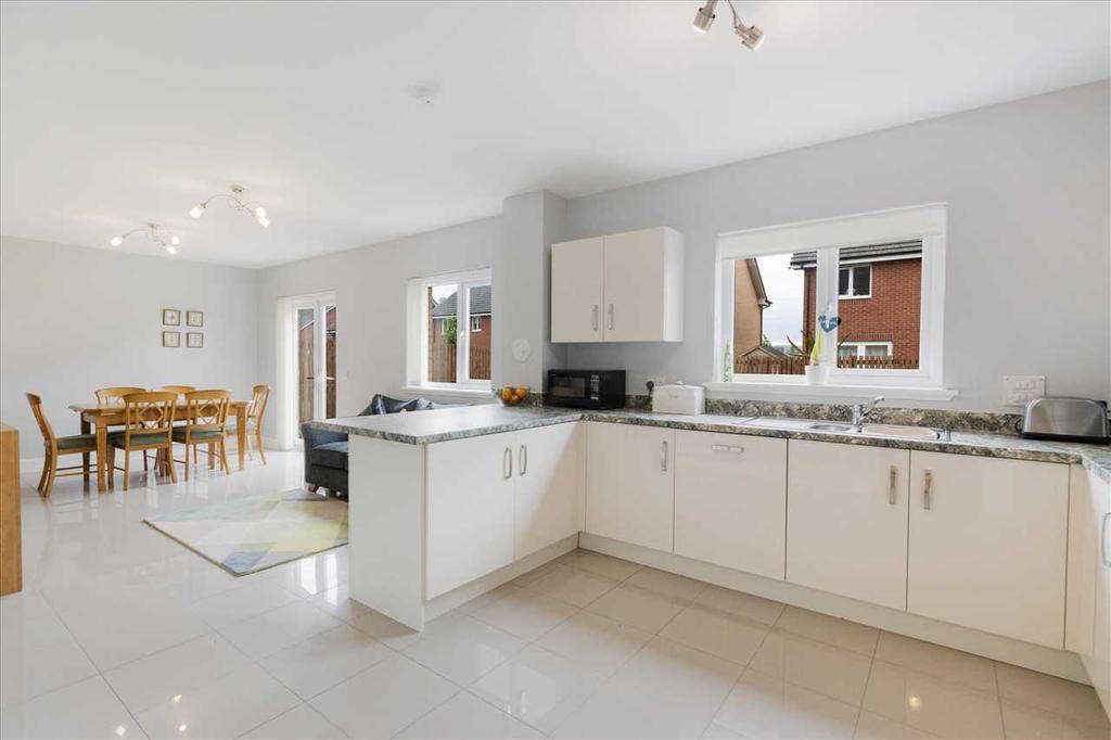 Kitchen Dining (2)
