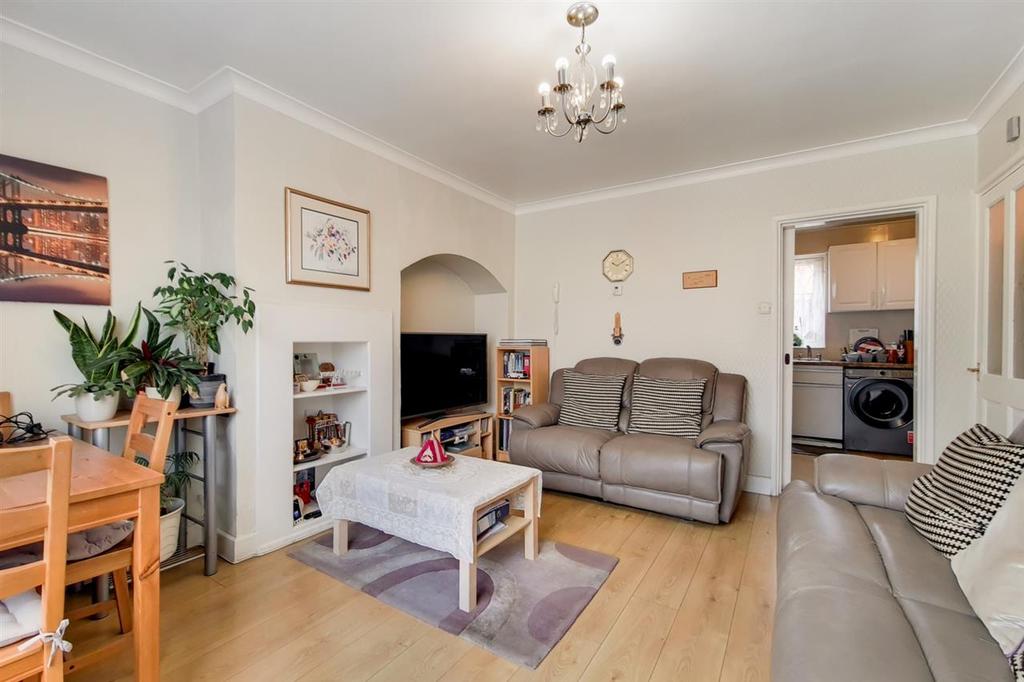 Markyate Road, Dagenham, Essex 2 bed property £390,000