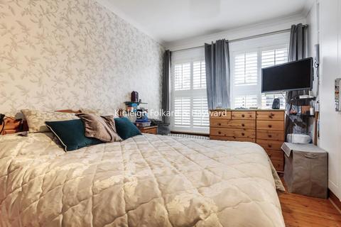 14 Ardoch Road, London, SE6 1SJ