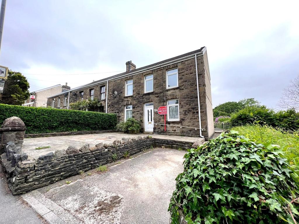 Birchgrove Road, Birchgrove, Swansea.... 3 bed end of terrace house £183,000