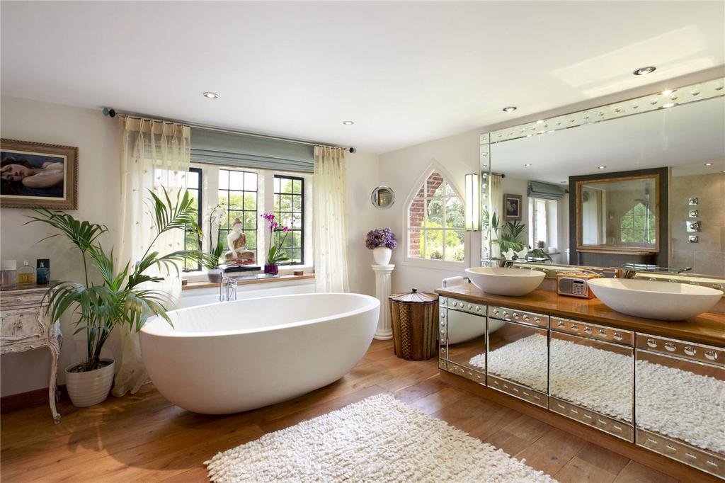 En Suite Bathroom