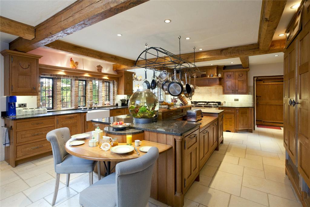 Kitchen/Breakfast Rm