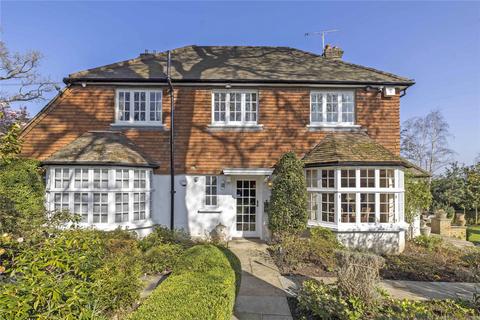 Beverley Wood Beverley Lane, Kingston Upon Thames, KT2 7EE