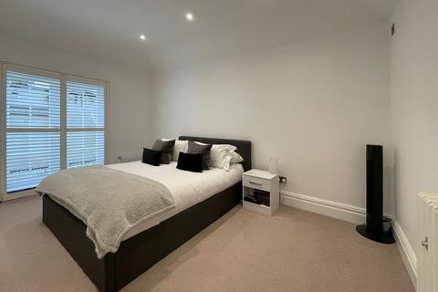 The Mews House Devonshire Lane, Harrogate, HG1 4AF