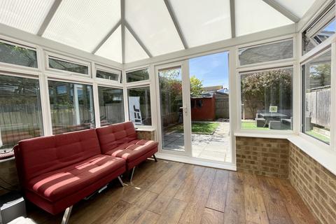 29 Badlesmere Road, Eastbourne, BN22 8TL