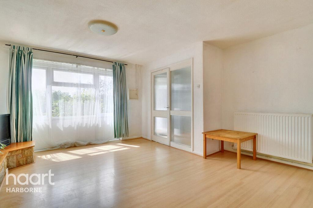 Wentworth Way, Harborne 3 bed terraced house £220,000