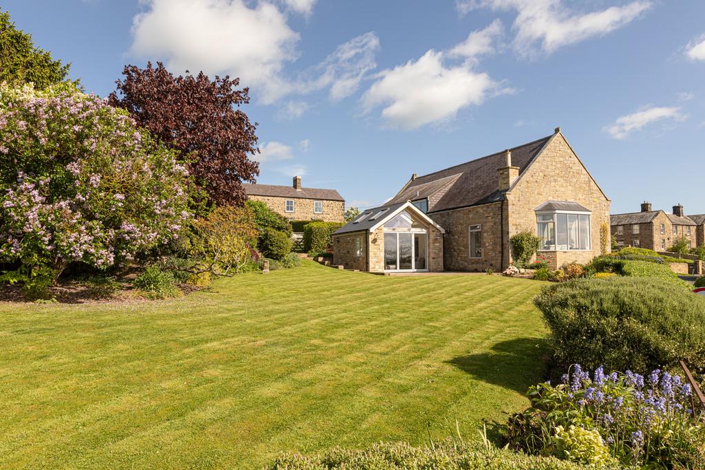 Edges Green, Newton, Northumberland NE43 4 bed character property for