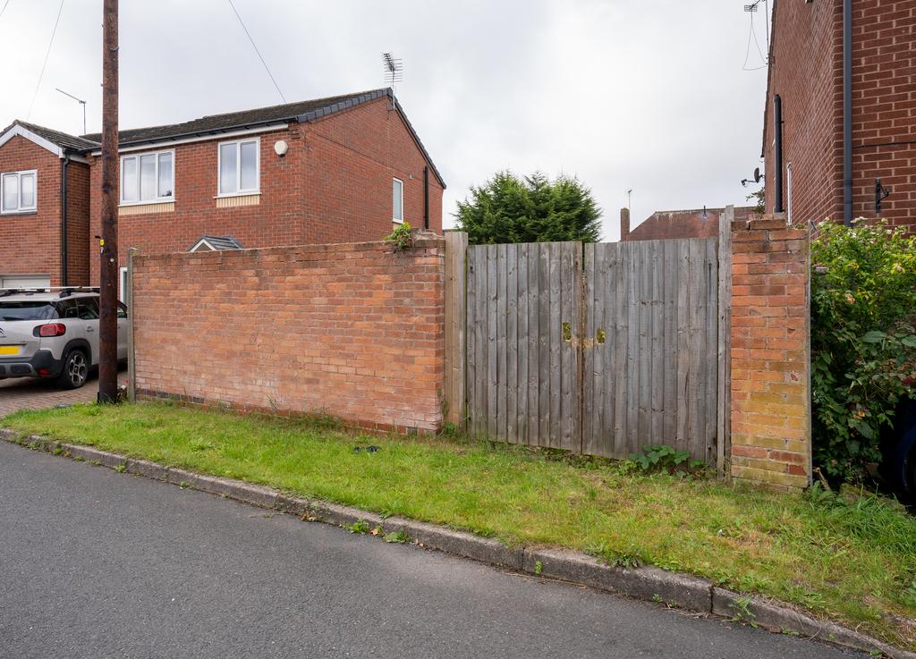 The Buckleys, Alvechurch, B48 7NF Land £169,999