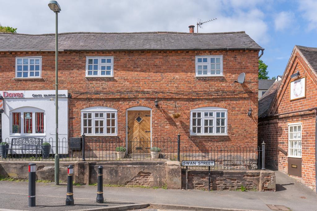 Swan Street, Alvechurch, B48 7RP 3 bed end of terrace house £399,000