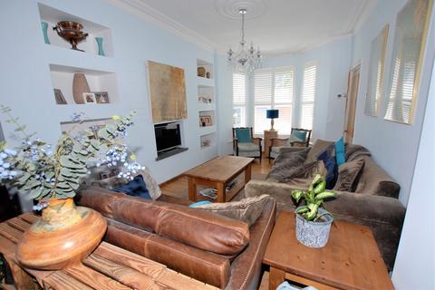 3 Arthur Road, Hythe, CT21 6DX
