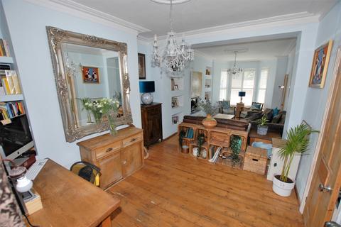 3 Arthur Road, Hythe, CT21 6DX