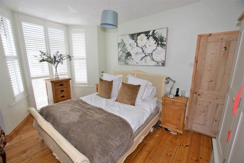 3 Arthur Road, Hythe, CT21 6DX