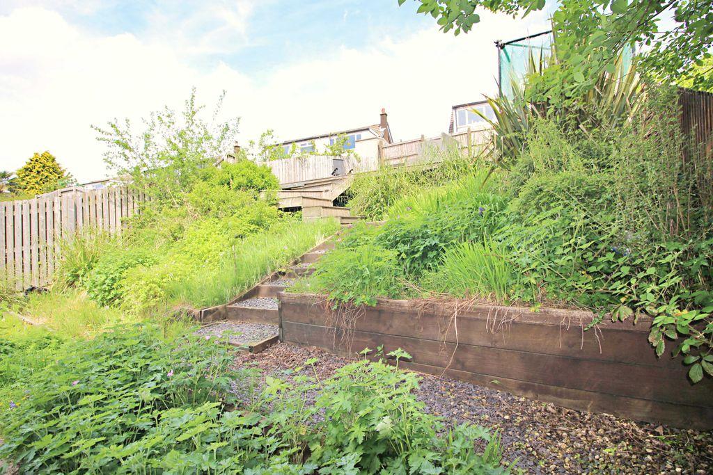 Garden at Side