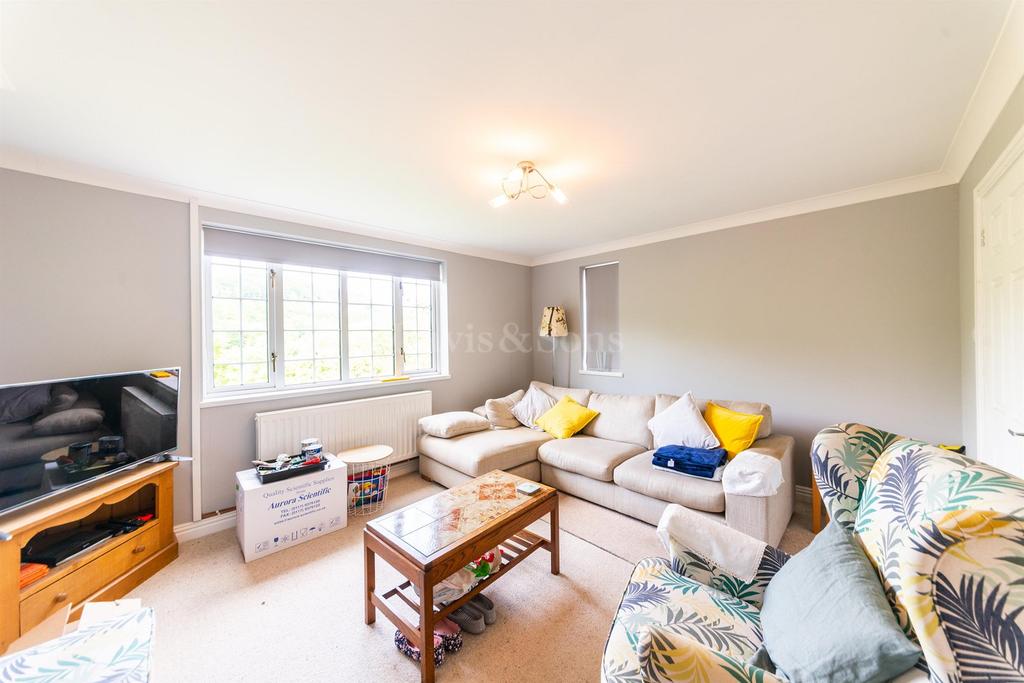 Acacia Terrace, Abercarn, Newport. NP11 3 bed semidetached house £