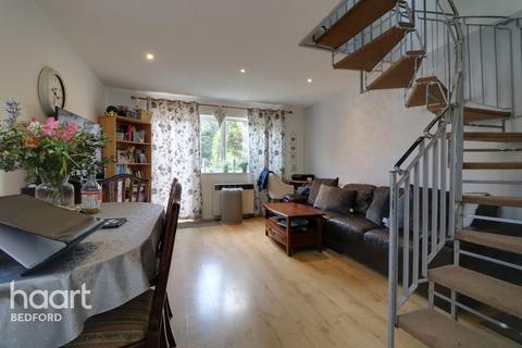 18 Alburgh Close, Bedford, MK42 0HE