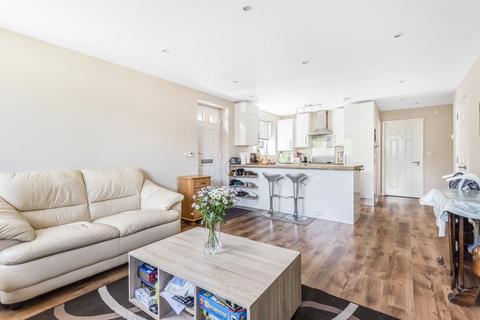 Flat 1, 52 Brampton Road, Headington, Oxford, OX3 9NE