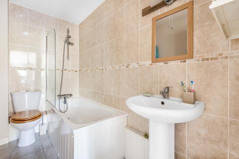 Flat 1, 52 Brampton Road, Headington, Oxford, OX3 9NE