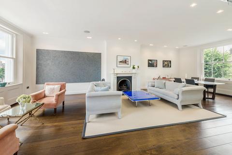 2 bedroom penthouse to rent, Horbury Crescent, Notting Hill, London