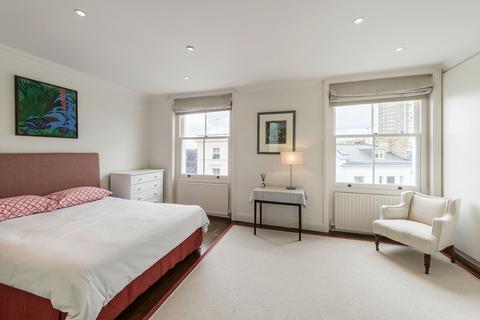 2 bedroom penthouse to rent, Horbury Crescent, Notting Hill, London